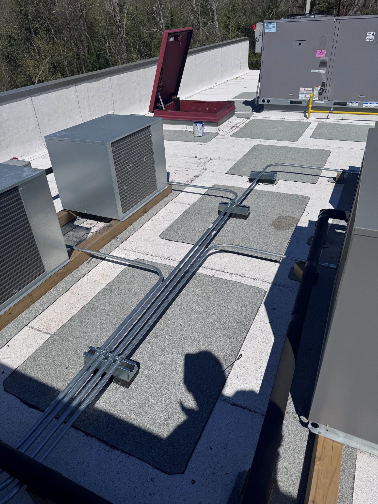 Clean commercial rooftop electrical work